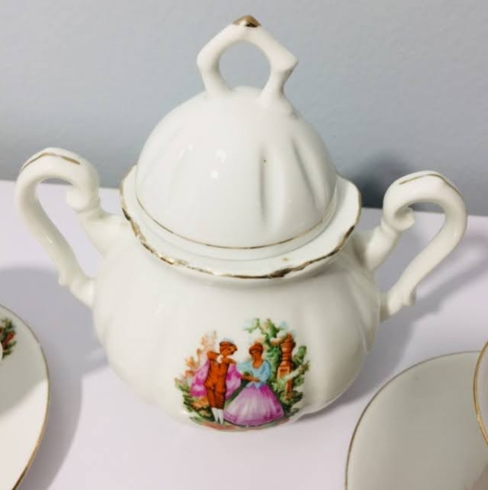 Victorian set, Excellent condition. One of the cu - Picture 3 of 16
